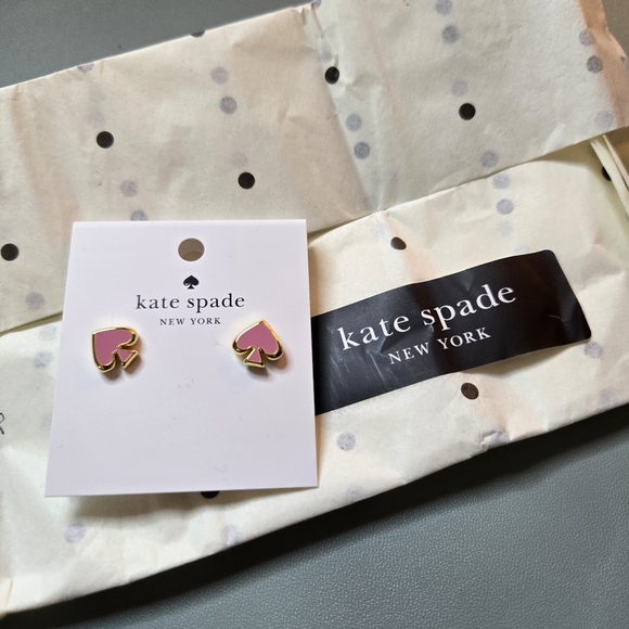 KATE SPADE NWT Everyday Spade Pink Enamel Studs - Picture 3 of 4